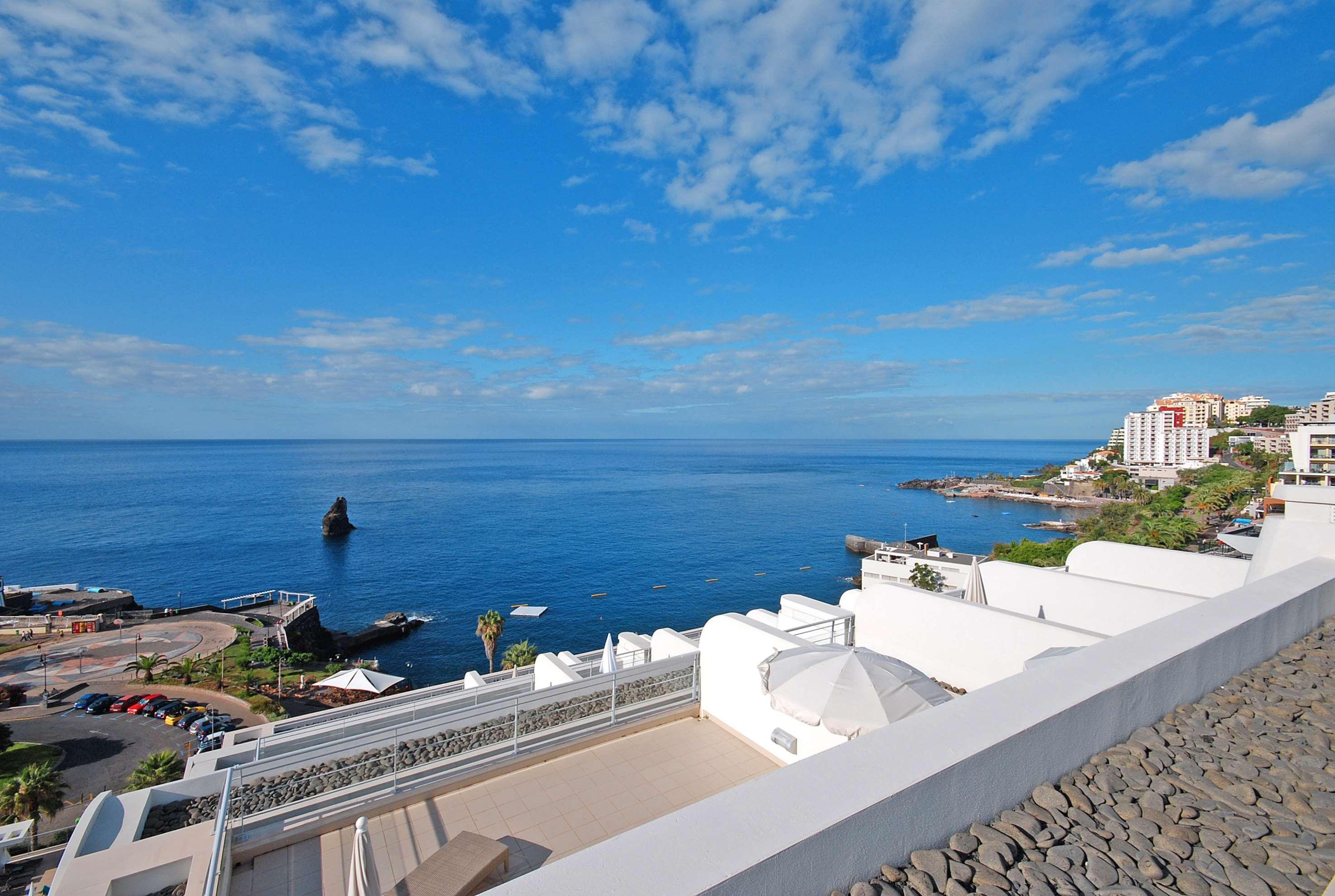 Hotel Melia Madeira Mare Funchal  Esterno foto View of the bay of Portals Nous