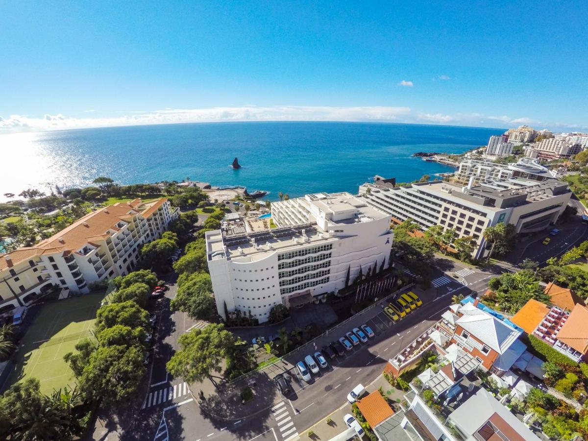 Hotel Melia Madeira Mare Funchal  Esterno foto Aerial view of the hotel