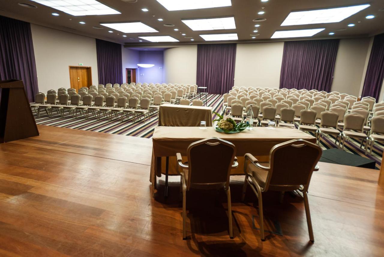 Hotel Melia Madeira Mare Funchal  Esterno foto The main conference room