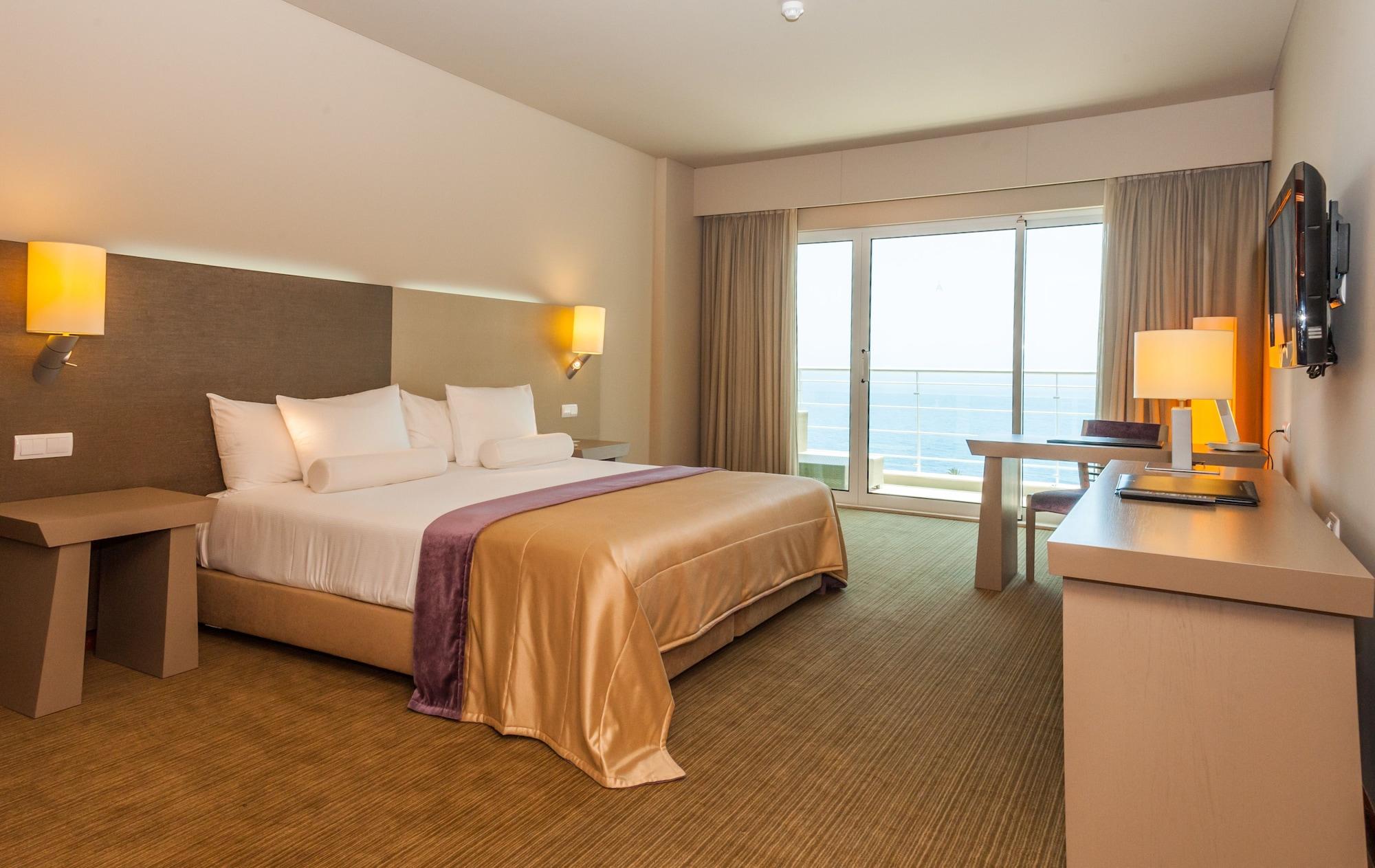 Hotel Melia Madeira Mare Funchal  Esterno foto A room at the hotel