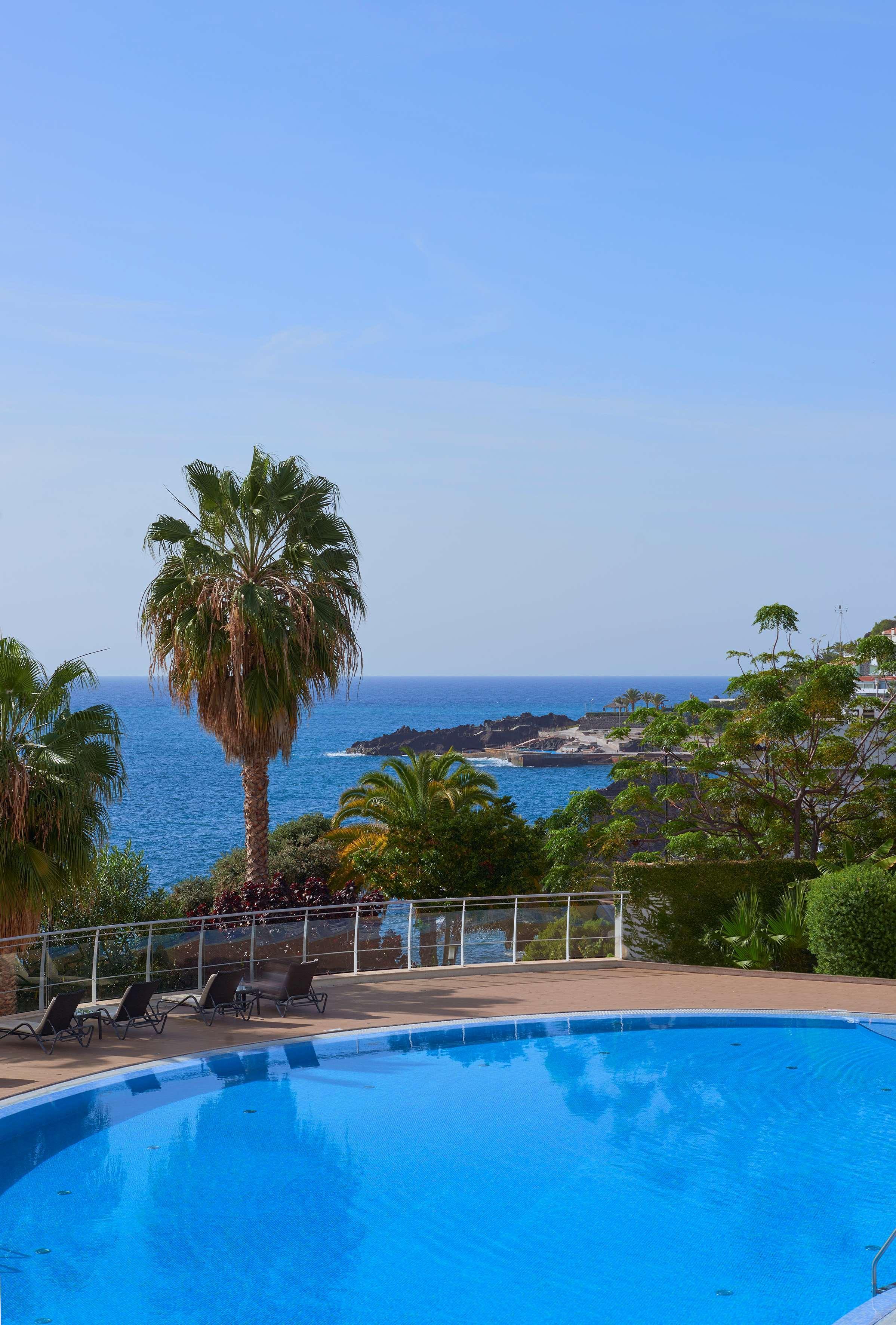Hotel Melia Madeira Mare Funchal  Esterno foto View of the sea from the hotel