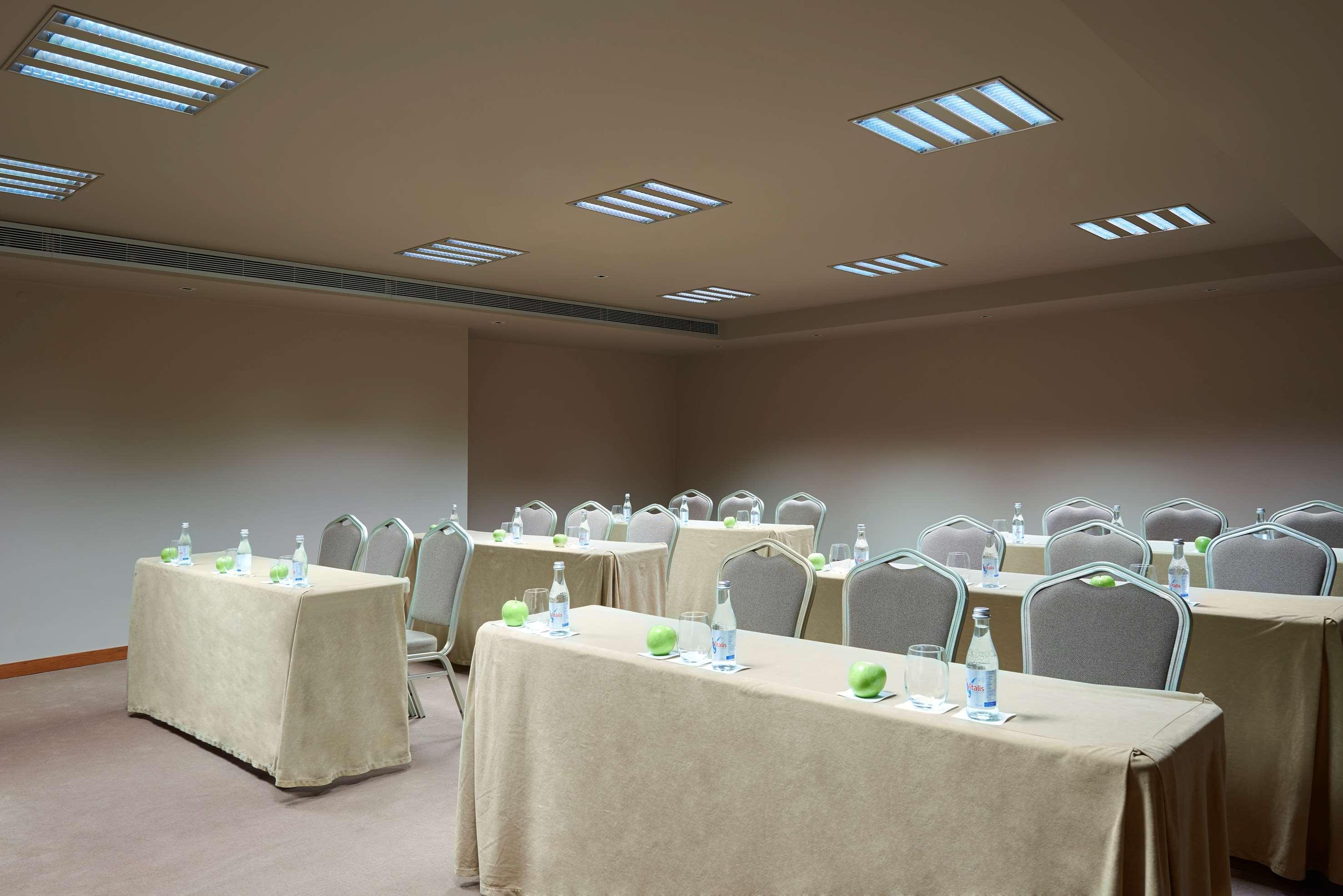 Hotel Melia Madeira Mare Funchal  Esterno foto Meeting room