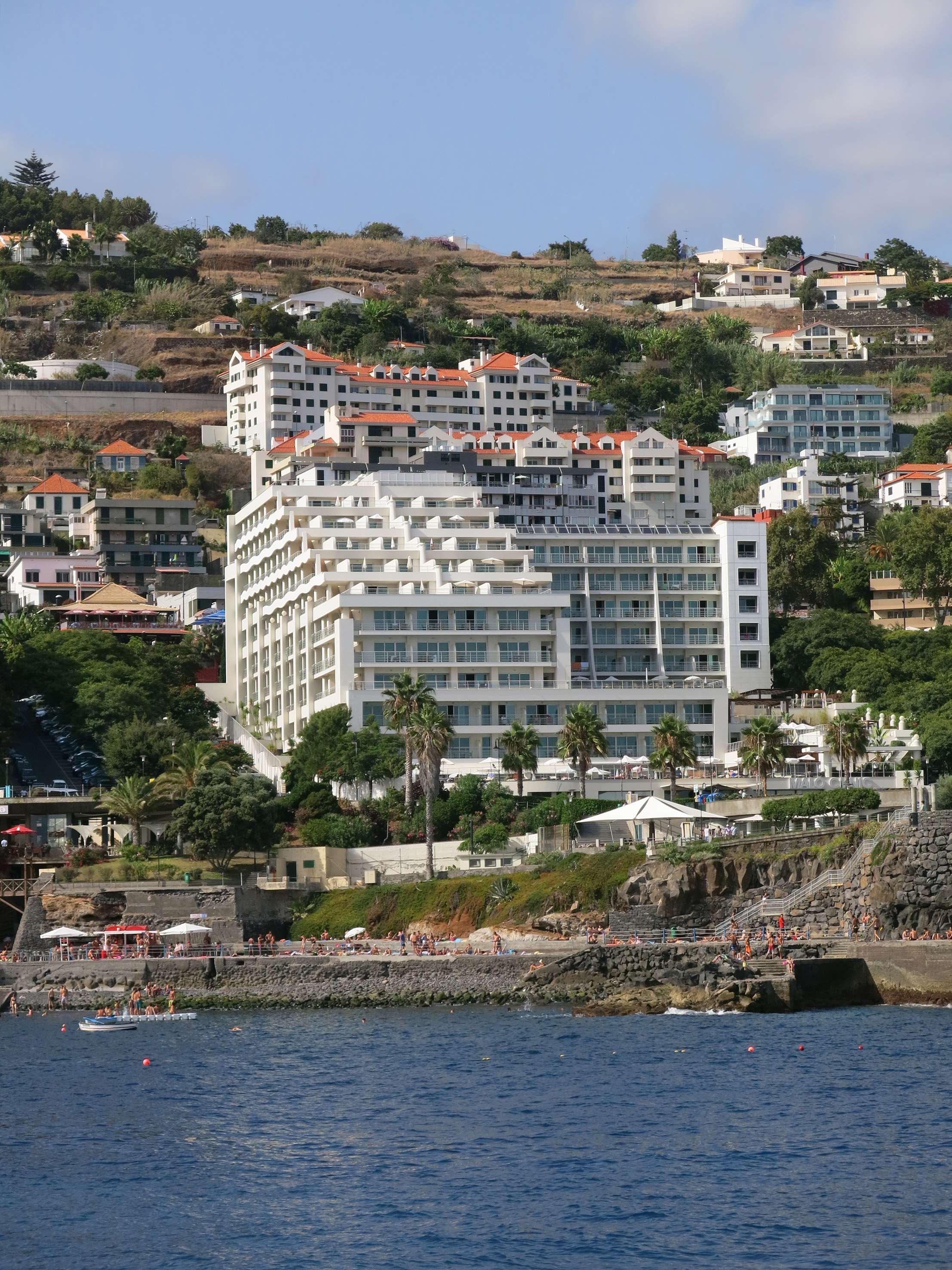 Hotel Melia Madeira Mare Funchal  Esterno foto The hotel in 2011