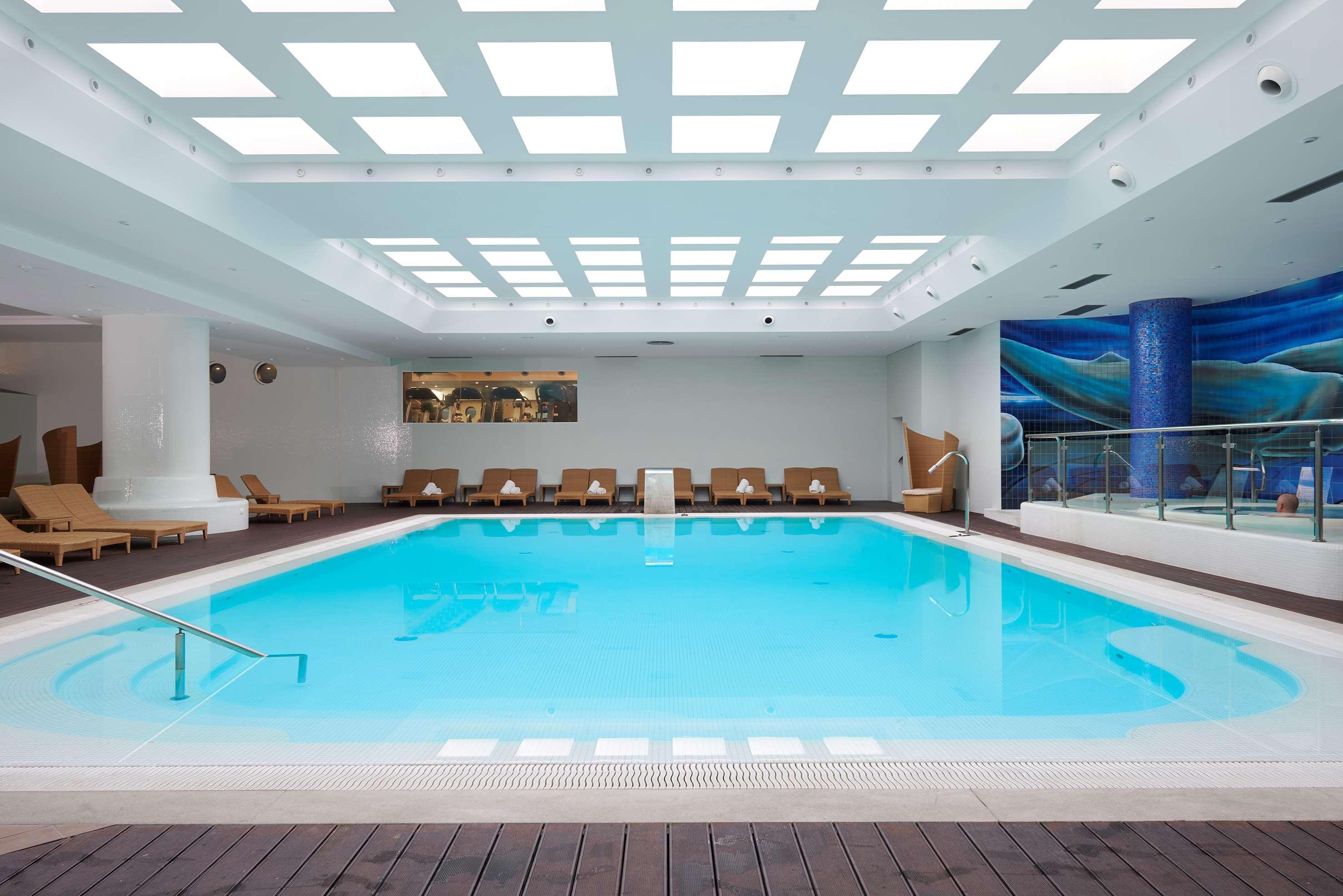 Hotel Melia Madeira Mare Funchal  Esterno foto The swimming pool at the hotel