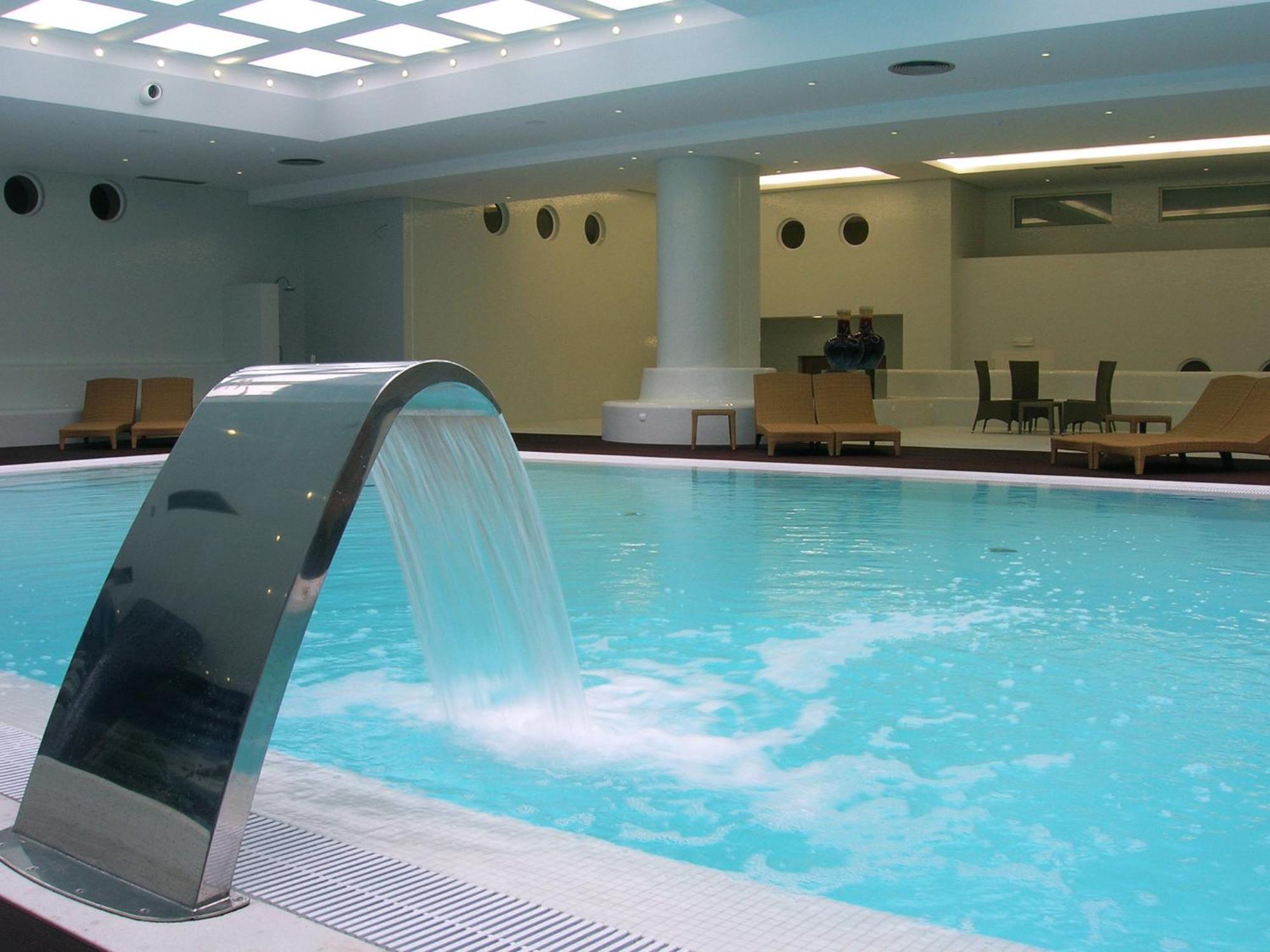 Hotel Melia Madeira Mare Funchal  Esterno foto Indoor pool