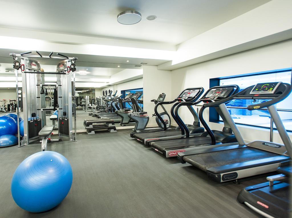 Hotel Melia Madeira Mare Funchal  Esterno foto The gym at The Standard East Village